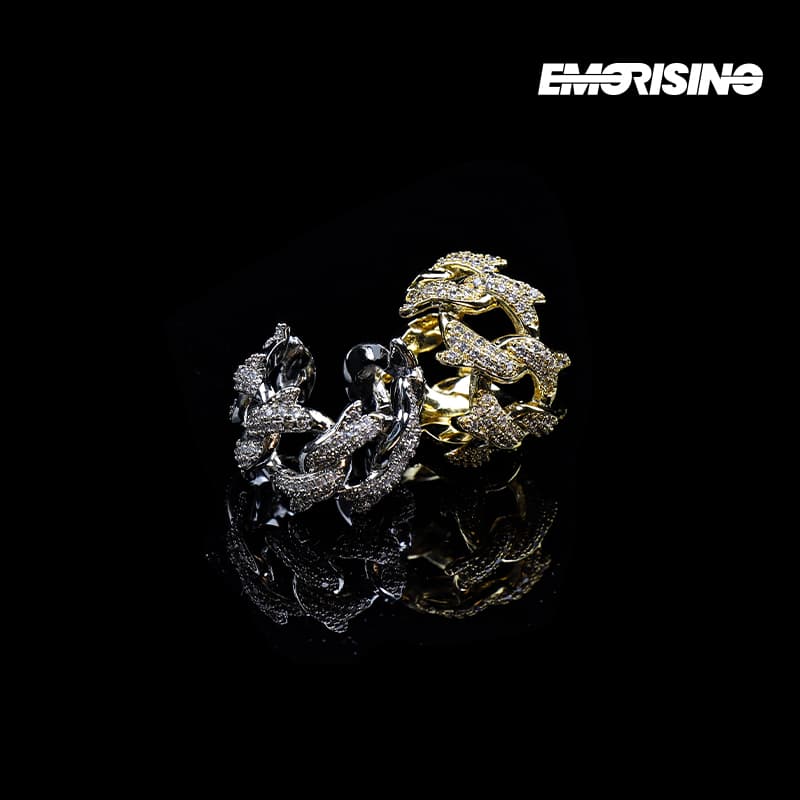 "Fatal Thorn" - Gilded Thorn Ring