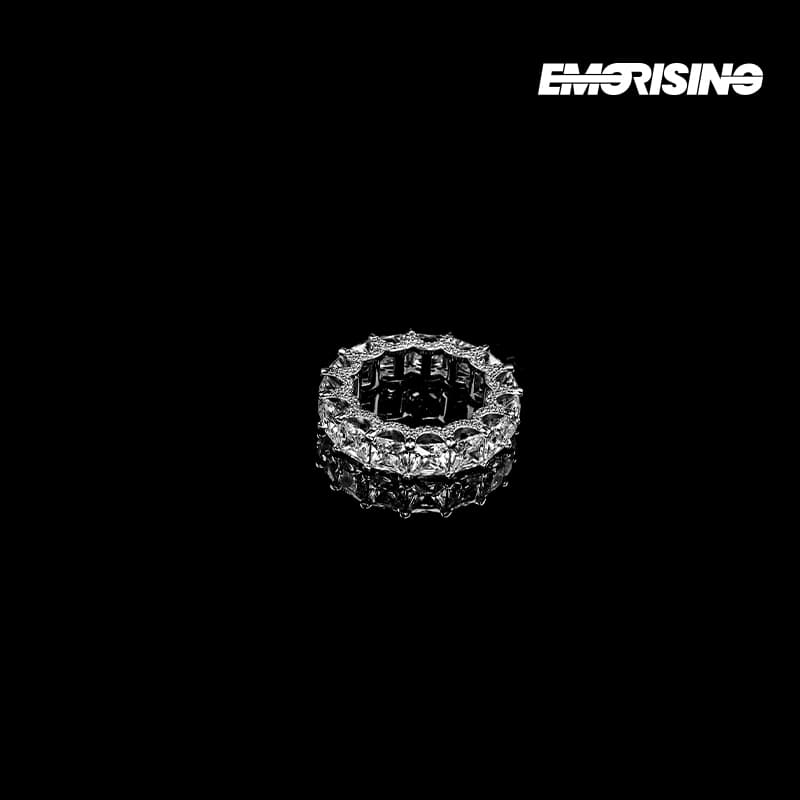 "Subzero Glacier" - Iced Ring