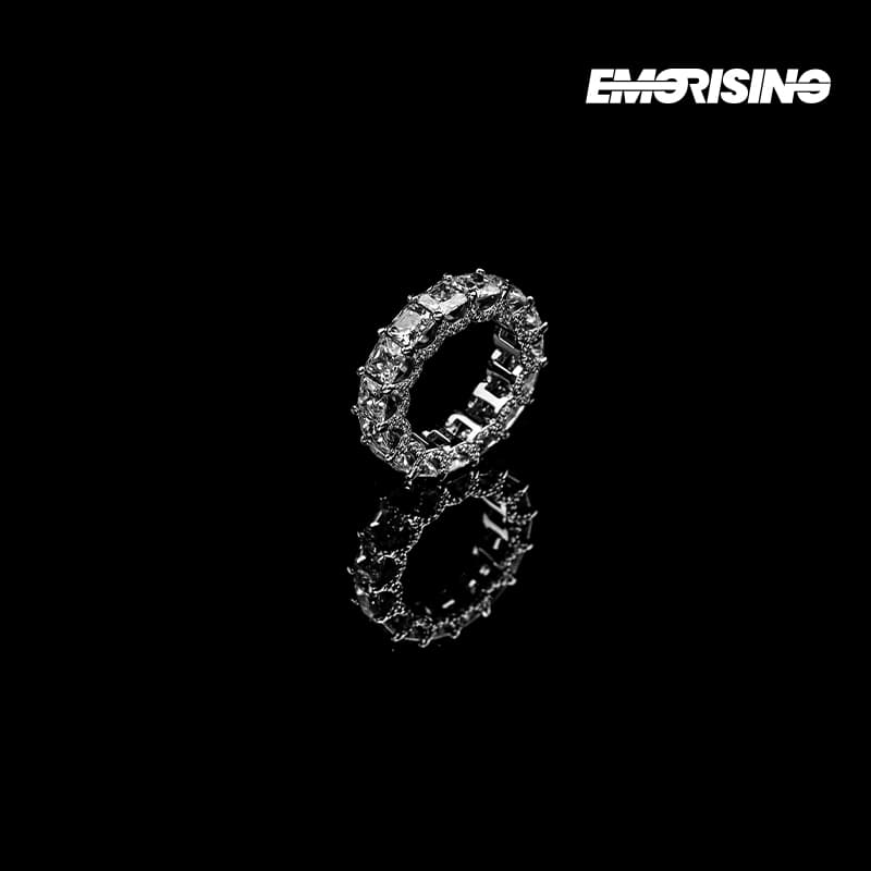 "Subzero Glacier" - Iced Ring